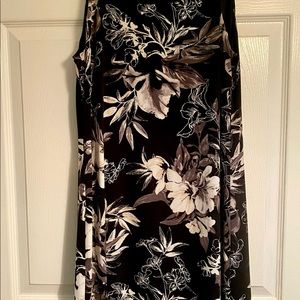 White House Black Market Black/white Floral Dress